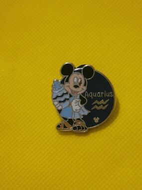Disney Mickey Mouse Aquarius Zodiac Hidden Mickey Trading Pin